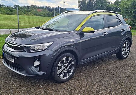 Kia Stonic Spirit, Klima, 8 f. ber, Sitzh., Rückfahrkamera