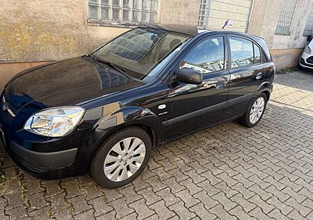 Kia Rio Fließheck 1.4 EX