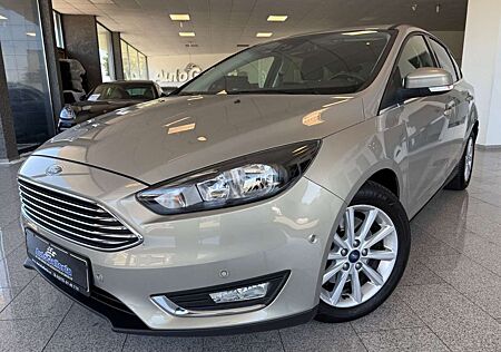 Ford Focus Lim. Titanium ACC. Kamera Automatik SHZ.