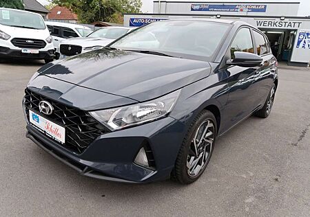 Hyundai i20 Edition 30+ # erst 11.000 km # Navi...