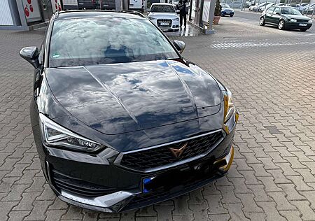 Cupra Leon Sportstourer 2.0 TSI KAM NAVI GARANTI 2 satz Felge