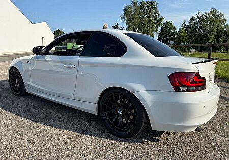 BMW 120d 120 Coupe 18 Alu klima-Tempomat-Xenon-Apple Car