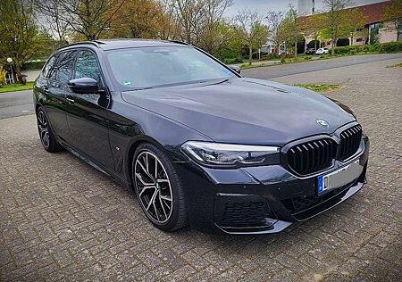 BMW 520d 520 xDrive Touring Aut. M Sport HUD Pano Garantie