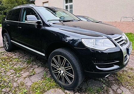 VW Touareg Volkswagen 3.0 V6 TDI DPF Aut. Individual