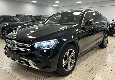 Mercedes-Benz GLC 220 d 4Matic*R-Cam*LED*Navi*TeiLeder*CarPlay