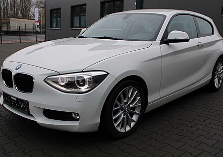 BMW 116 i 3-trg. Navi Xenon PDC SHZ