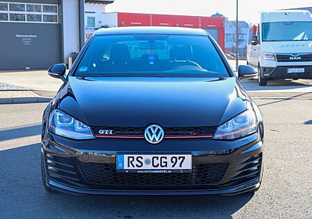 VW Golf GTI Volkswagen BlueMotion Technology DSG