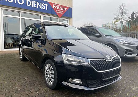 Skoda Fabia Ambition*Kombi*CARPLAY*Sitzheizung*Parkpilot*uvm