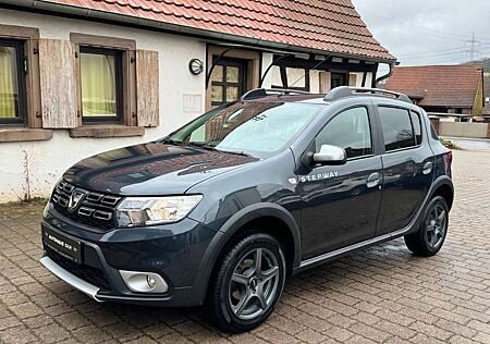 Dacia Sandero II Stepway Celebration-1HND-AUT.-NAVI-AL