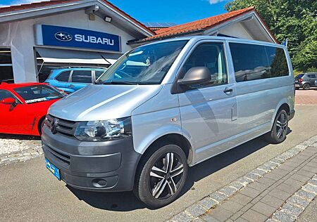 VW T5 Transporter Volkswagen Bus Caravelle Trendline 4Motion,