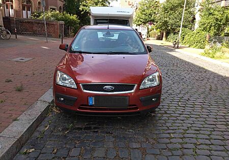 Ford Focus 2.0 16V Titanium