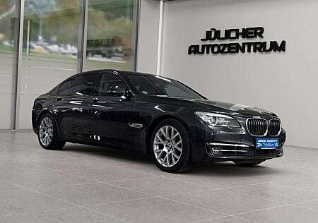 BMW 750 Li xDrive Automatik, Scheckheft, Wenig Km