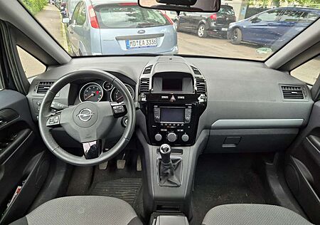 Opel Zafira 1.8 Family