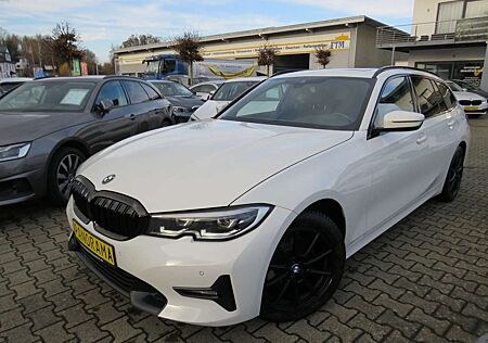 BMW 320 d touring xDrive Sport Line *LEDER*PANO*STHZ