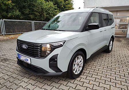 Ford Tourneo Courier Titanium Klima Kamera ALU Winter