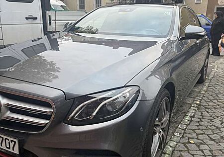 Mercedes-Benz E 200 AMG Line