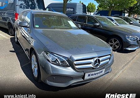 Mercedes-Benz E 220 T d Avangarde LED Kamera Comand DAB Ambiente