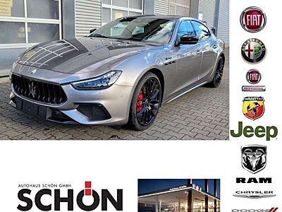 Maserati Ghibli Modena AWD S Q4 Nerissimo Paket