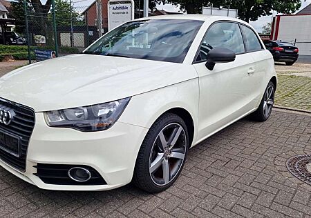 Audi A1 1.2 TFSI S line Sportpaket Tüv 04.2007+Garantie