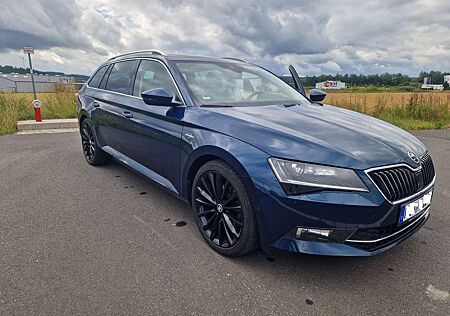 Skoda Superb Combi 2.0 TDI 4x4 DSG L