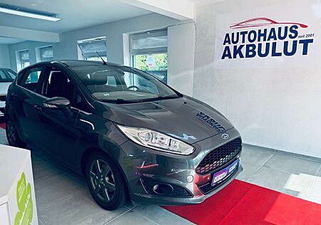 Ford Fiesta Titanium*8-Fachbereift+Garantie+Insepktion+Tüv*