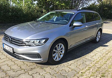 VW Passat Variant Volkswagen 1.5 TSI OPF Conceptline