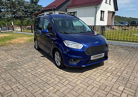Ford Tourneo Courier Titanium PDC NAVI RFK