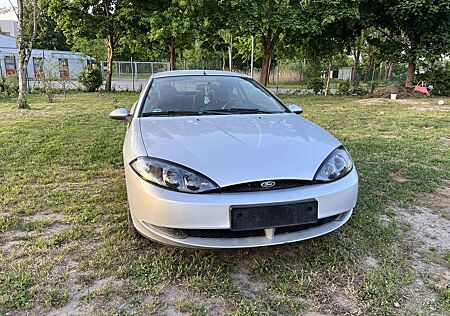 Ford Cougar Coupe V6