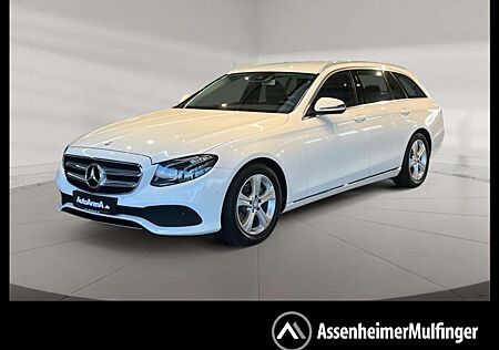 Mercedes-Benz E 200 T Avantgarde +SpurW+Navi+PDC+Ambiente+LED