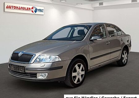 Skoda Octavia 2.0 TDI Automatik AAC Xenon SHZ PDC AHK