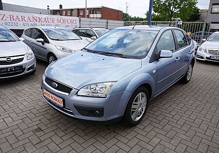 Ford Focus Lim. Ghia KLIMAAUTOMATIK, ALUFELGEN