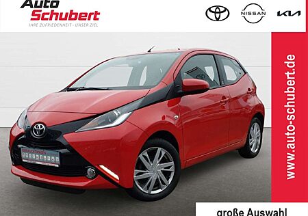 Toyota Aygo (X) -Play Team D 5-TÜRER, 1.0 L, 5-GANG SCHALTGETRIEBE