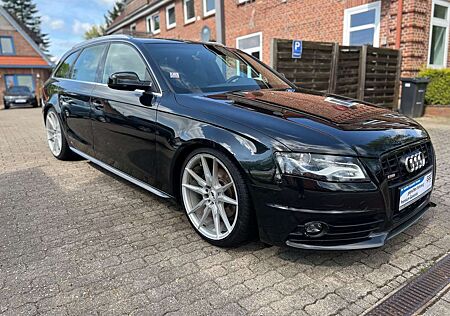 Audi A4 Avant S line Sportpaket / plus+Navi+GJR+