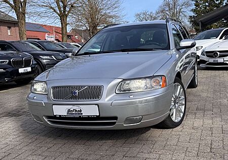 Volvo V70 Kombi 2.4 D Edition Sport*LEDER*AHK*PDC*