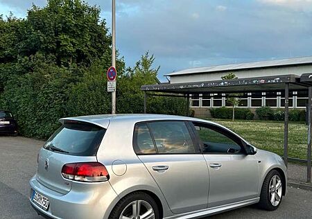 VW Golf R Volkswagen lind 1.4 motor