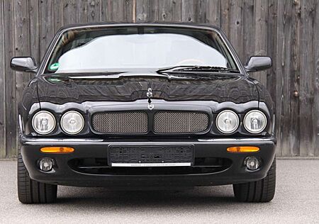 Jaguar XJR 100 2 Jahre Garantie