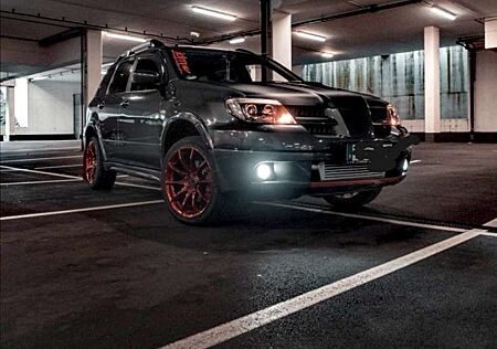 Mitsubishi Outlander 2.0 Turbo 4WD 300PS