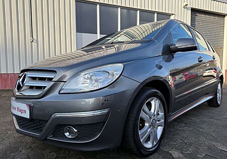 Mercedes-Benz B 180 CDI 80kW 109PS/SHZ/PDC/6-Gang/AHK/1.Hand