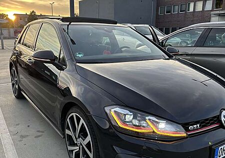 VW Golf GTI gebraucht kaufen VW Golf GTI Volkswagen (BlueMotion Technology) DSG