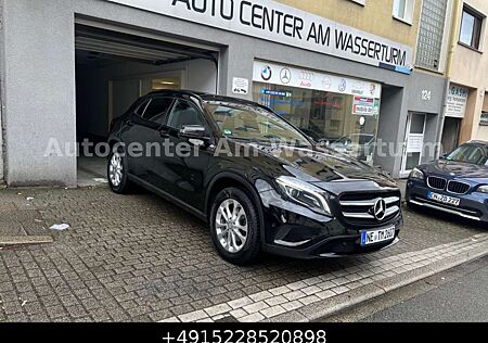 Mercedes-Benz GLA 180 1.Hand|Pano|Kamera|TotW|App|Xenon|Navi