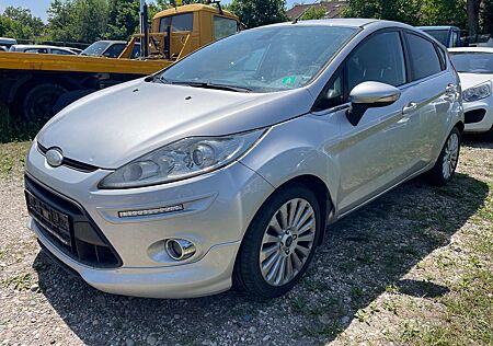 Ford Fiesta Titanium 1.6 TDCI KLIMAAUTOMATIK EURO 6