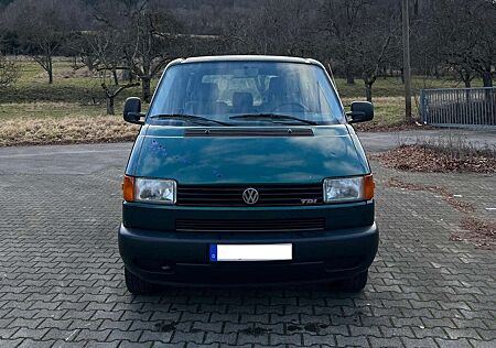 VW T4 Caravelle Volkswagen Caravelle T4 TDI 7DC2Y2