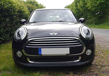 Mini Cooper 3-TÜRER Automatik mit Top-Ausstattung