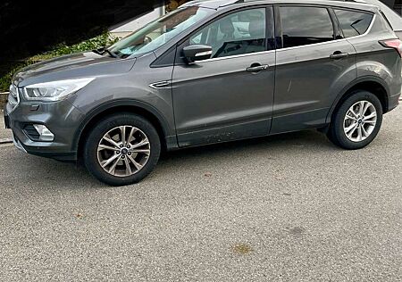 Ford Kuga 1.5 EcoBoost 2x4Cool