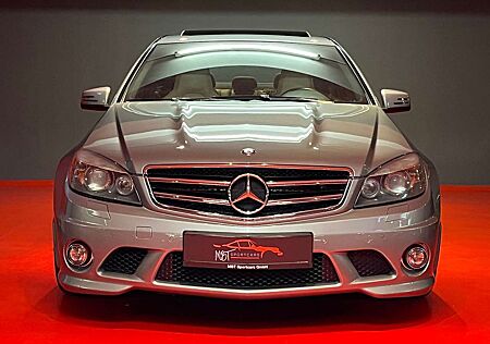 Mercedes-Benz C 63 AMG / PERFORMANCE PACKAGE P30 / 487PS / TOP