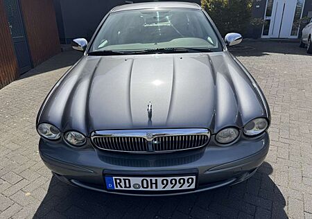 Jaguar X-Type 2.5 V6 Executive
