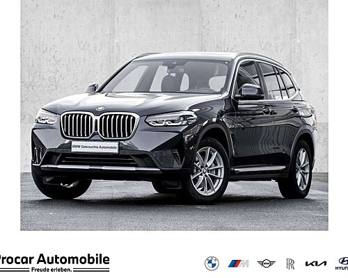 BMW X3 xDrive30e PANO AHK RFK NAVI LED PDC V+H DAB
