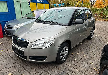 Skoda Fabia Classic Tüv Neu 11.2026 Klima Anhängerk.