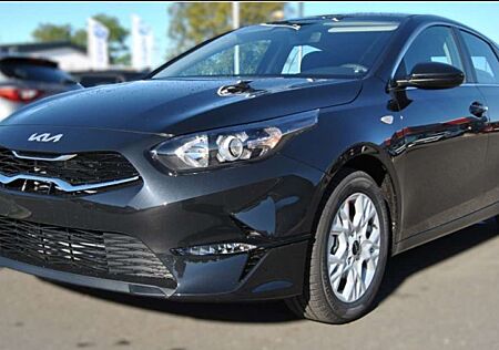 Kia Cee'd Ceed / 1.0 T-GDI 100 Vision UVP 29.879 EUR