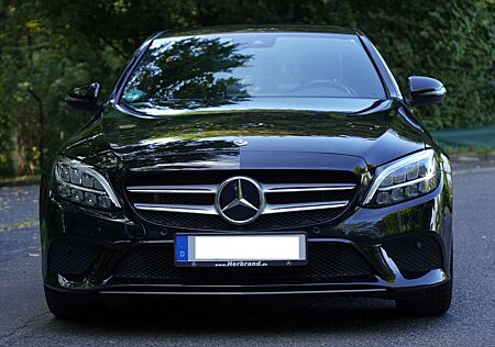Mercedes-Benz C 300 C-Klasse Diesel d 9G-TRONIC Avantgarde
